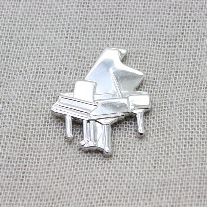 Pin piano 3D