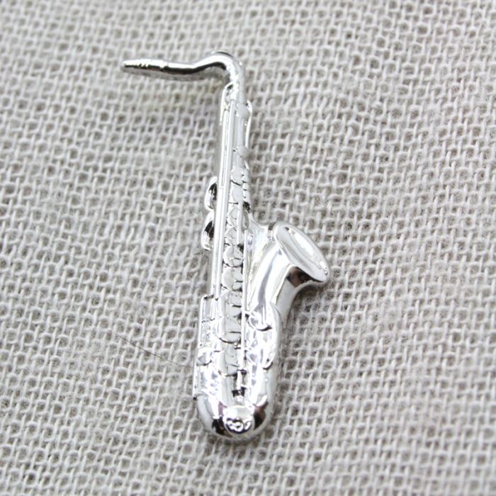 Pin saxofón 3D