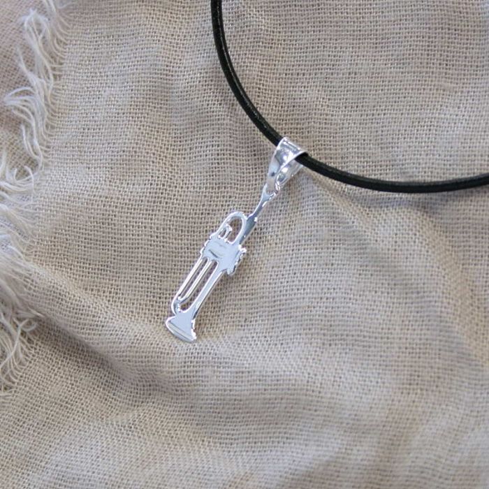 Colgante trompeta plata