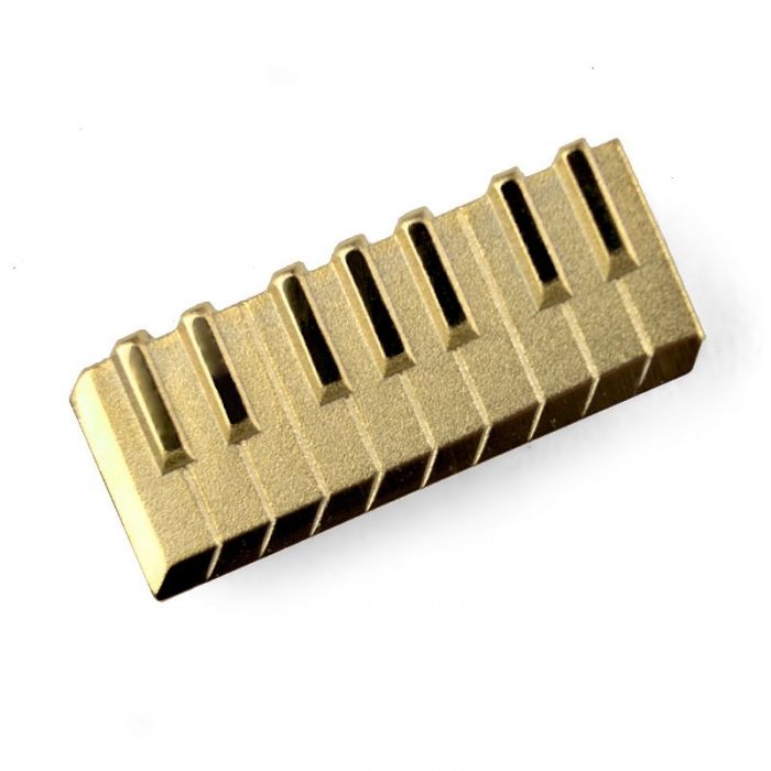 Pin piano dorado 3D