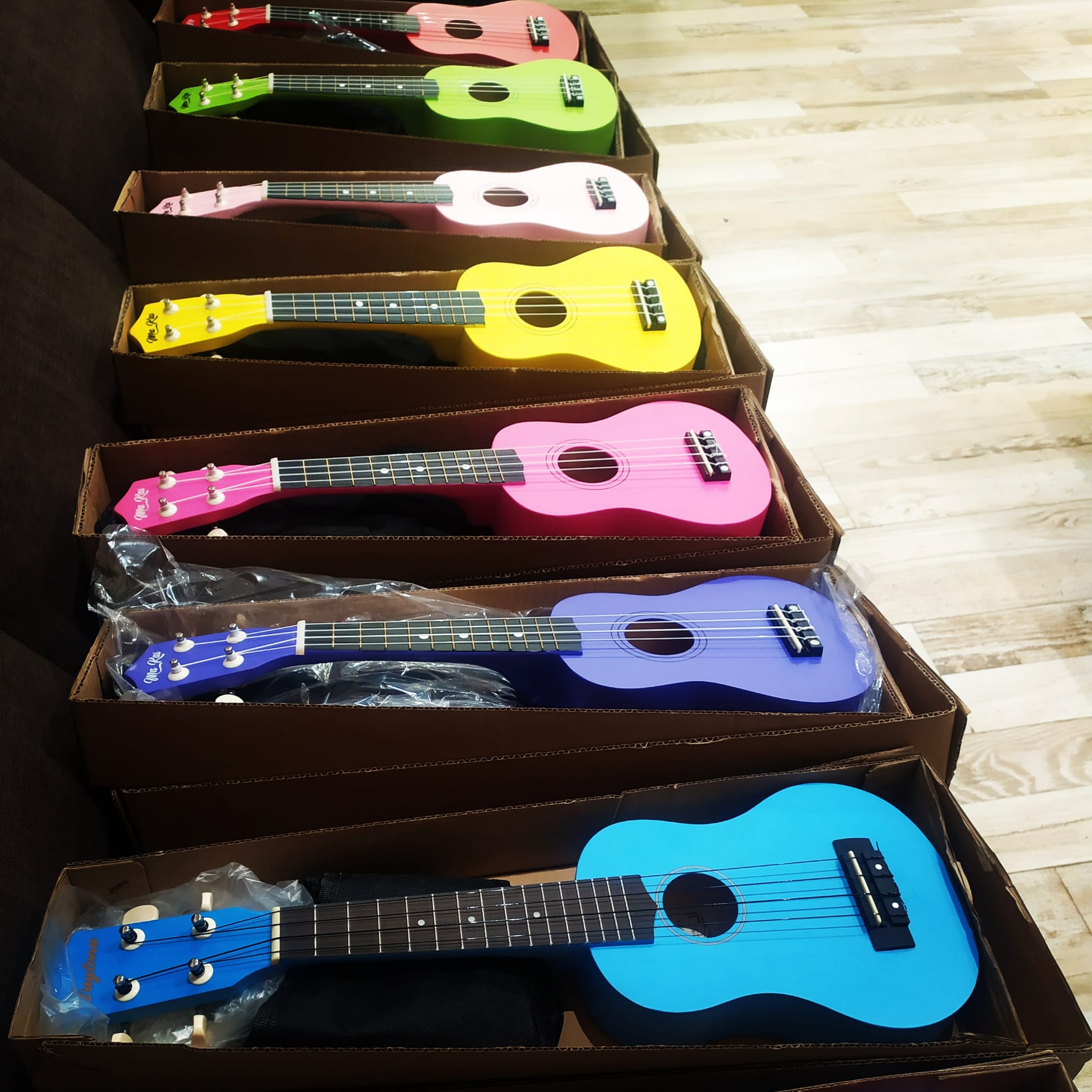 Ukelele Soprano MAKAI (Varios Colores)