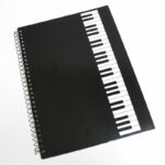 Cuaderno pentagramas Piano