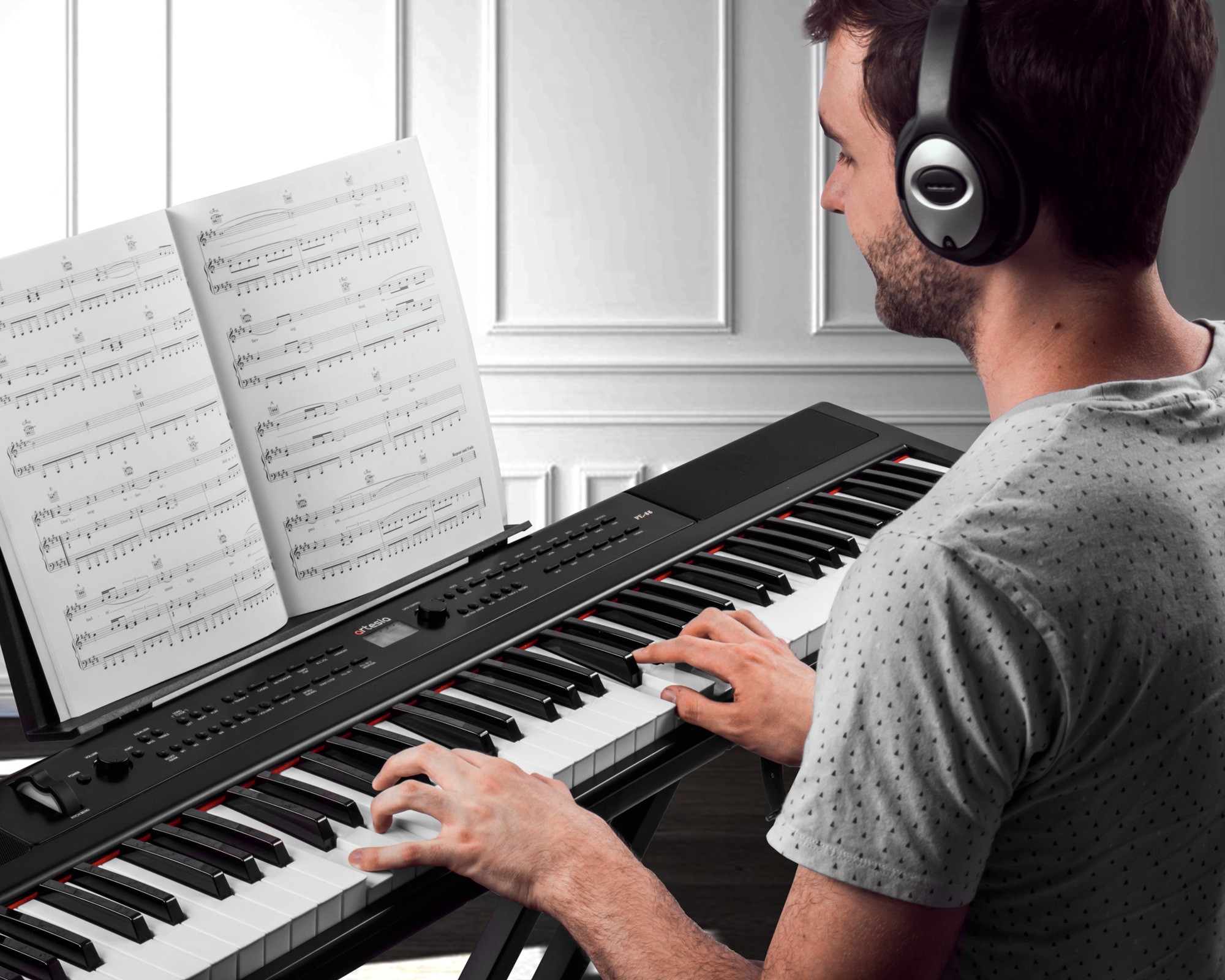 Piano digital Artesia PE-88