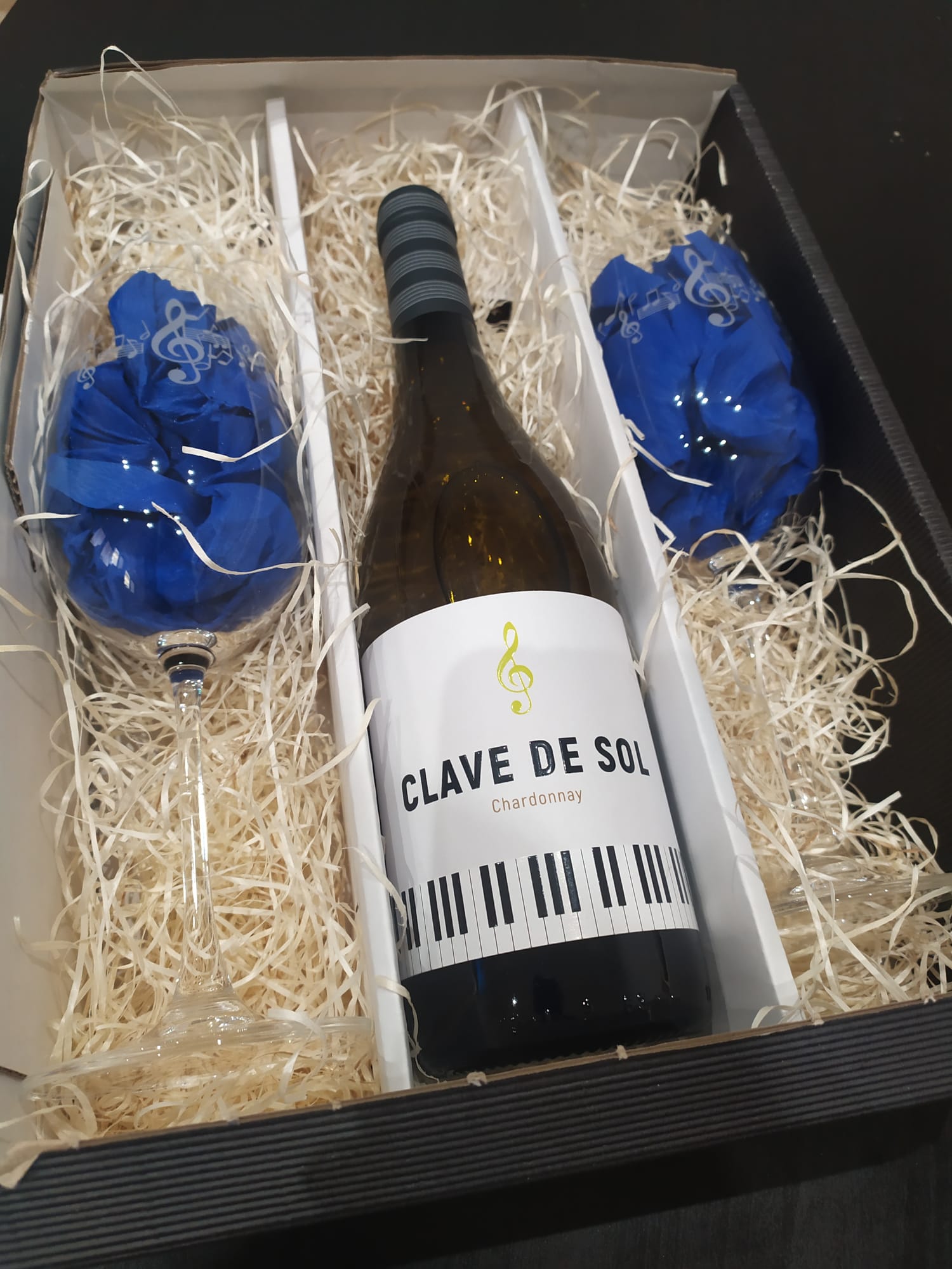 Pack Vino Blanco+copas musicales